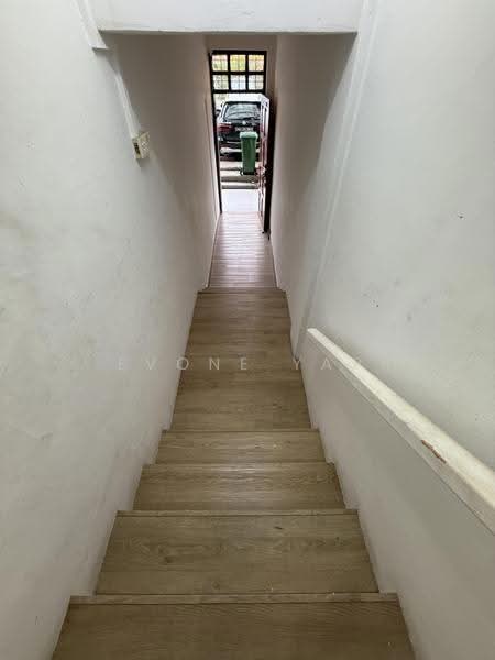 Serangoon Garden Way, Serangoon Garden Estate 559971, Hougang / Punggol / Sengkang, 1,400 sqft, Other Retail For Rent, by Evone Yap, 500290375 - Entrance - CommercialGuru.com.sg