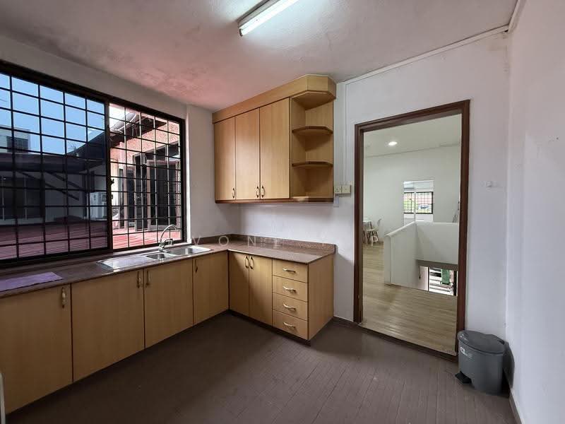 Serangoon Garden Way, Serangoon Garden Estate 559971, Hougang / Punggol / Sengkang, 1,400 sqft, Other Retail For Rent, by Evone Yap, 500290375 - Kitchen - CommercialGuru.com.sg