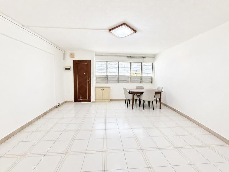 223 Serangoon Avenue 4, 223 Serangoon Avenue 4, Hougang / Punggol / Sengkang, 3 Bedrooms, 1,033 sqft, HDB Flat For Sale, by Jerry Lim, 500290381 - Dining Room - PropertyGuru.com.sg