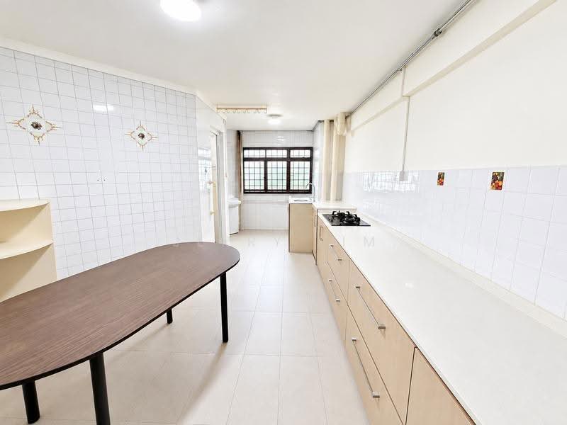 223 Serangoon Avenue 4, 223 Serangoon Avenue 4, Hougang / Punggol / Sengkang, 3 Bedrooms, 1,033 sqft, HDB Flat For Sale, by Jerry Lim, 500290381 - Kitchen - PropertyGuru.com.sg