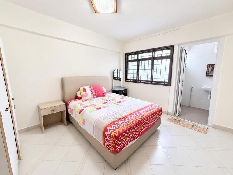223 Serangoon Avenue 4, 223 Serangoon Avenue 4, Hougang / Punggol / Sengkang, 3 Bedrooms, 1,033 sqft, HDB Flat For Sale, by Jerry Lim, 500290381 - Bedroom - PropertyGuru.com.sg