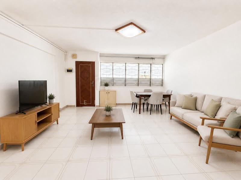 223 Serangoon Avenue 4, 223 Serangoon Avenue 4, Hougang / Punggol / Sengkang, 3 Bedrooms, 1,033 sqft, HDB Flat For Sale, by Jerry Lim, 500290381 - Living Room - PropertyGuru.com.sg