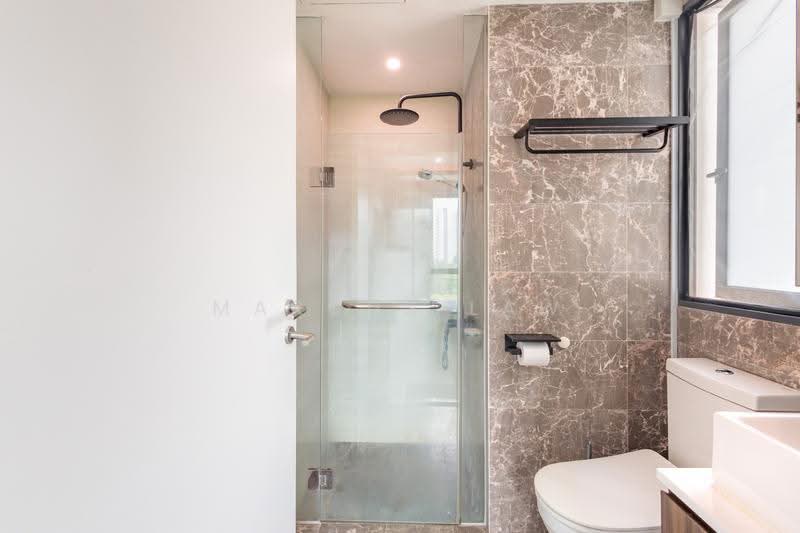 Riversound Residence, 5 Sengkang East Avenue, Hougang / Punggol / Sengkang, 1 Bedroom, 474 sqft, Condominium For Sale, by Marcus Law, 500290420 - Bathroom - PropertyGuru.com.sg