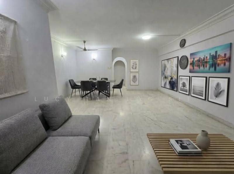 162 Bukit Batok Street 11, 162 Bukit Batok Street 11, Dairy Farm / Bukit Panjang / Choa Chu Kang, 3 Bedrooms, 1,119 sqft, HDB Flat For Sale, by Lucy Tan Loo Sie, 500290422 - Living Room - PropertyGuru.com.sg