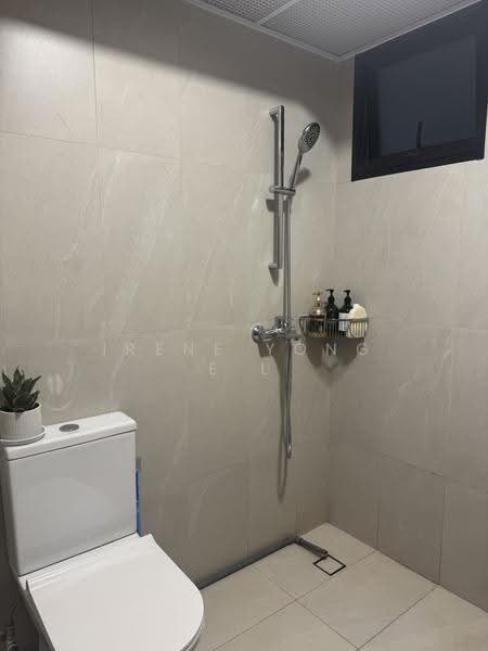 965A Tampines Street 96, 965A Tampines Street 96, Pasir Ris / Tampines, Room Rental, 107 sqft, HDB Flat For Rent, by Irene Yong E L, 500290434 - Bathroom - PropertyGuru.com.sg