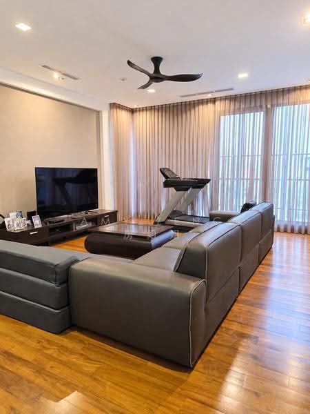 Bedok Avenue Freehold Bungalow, Bedok Ave, Bedok / Upper East Coast, 4 Bedrooms, 8,000 sqft, Detached House For Sale, by Amy Zeng 房姐姐, 500290452 - Living Room - PropertyGuru.com.sg