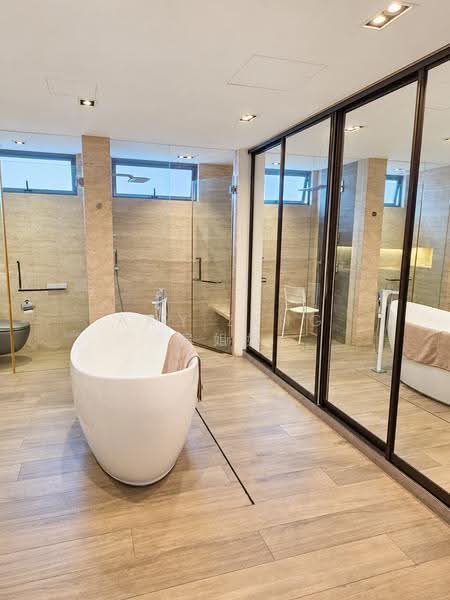 Bedok Avenue Freehold Bungalow, Bedok Ave, Bedok / Upper East Coast, 4 Bedrooms, 8,000 sqft, Detached House For Sale, by Amy Zeng 房姐姐, 500290452 - Bathroom - PropertyGuru.com.sg