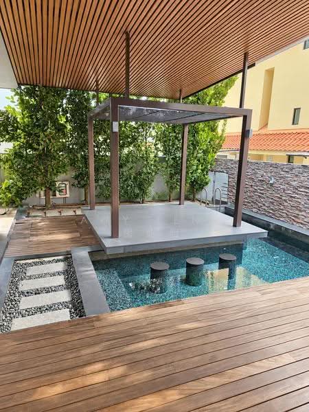 Bedok Avenue Freehold Bungalow, Bedok Ave, Bedok / Upper East Coast, 4 Bedrooms, 8,000 sqft, Detached House For Sale, by Amy Zeng 房姐姐, 500290452 - Pool - PropertyGuru.com.sg
