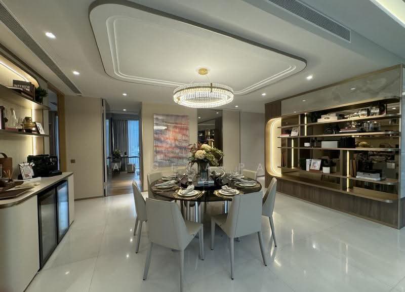 Cliveden at Grange, 100 Grange Road, Tanglin / Holland / Bukit Timah, 4 Bedrooms, 2,842 sqft, Condominium For Sale, by Angela Pai, 500290457 - Dining Room - PropertyGuru.com.sg