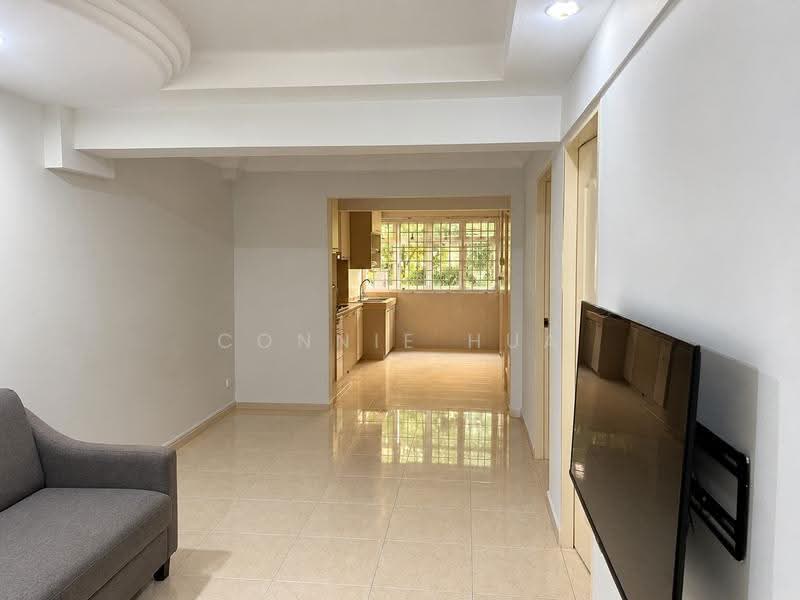 8 Holland Avenue, 8 Holland Avenue, Tanglin / Holland / Bukit Timah, 2 Bedrooms, 635 sqft, HDB Flat For Rent, by Connie Hua, 500290463 - Living Room - PropertyGuru.com.sg