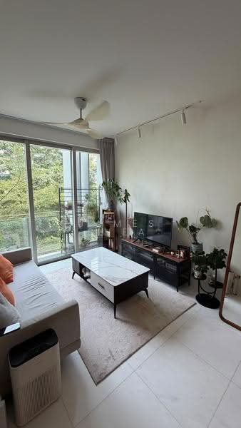RV Residences, 467 River Valley Road, Tanglin / Holland / Bukit Timah, 3 Bedrooms, 850 sqft, Condominium For Rent, by James Shea, 500290470 - Living Room - PropertyGuru.com.sg