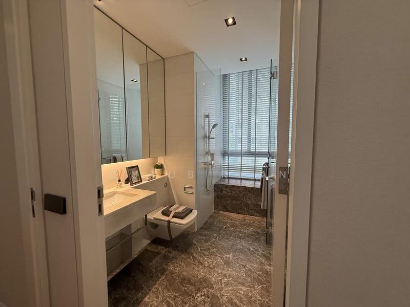The Oliv @ Balmoral, 11C Balmoral Road, Tanglin / Holland / Bukit Timah, 4 Bedrooms, 3,337 sqft, Apartment For Sale, by Qutub Khan, 500290478 - Bathroom - PropertyGuru.com.sg