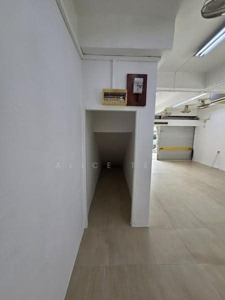 380018, Upper Boon Keng Road, Eunos / Geylang / Paya Lebar, 593 sqft, Shop / Shophouse For Rent, by Alice Teo, 500290482 - Entrance - CommercialGuru.com.sg