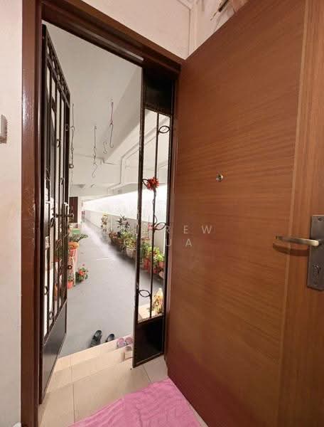 436 Tampines Street 43, 436 Tampines Street 43, Pasir Ris / Tampines, 2 Bedrooms, 797 sqft, HDB Flat For Rent, by Andrew Chua, 500290500 - Entrance - PropertyGuru.com.sg