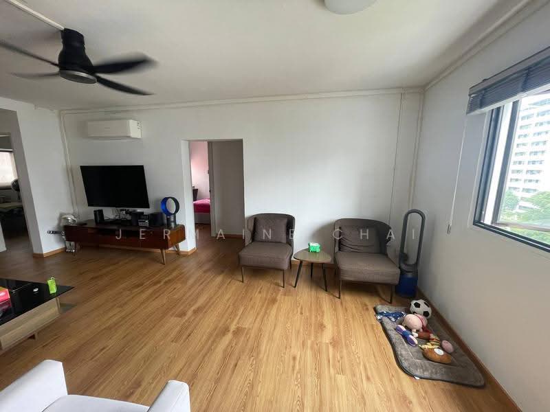 119 Hougang Avenue 1, 119 Hougang Avenue 1, Hougang / Punggol / Sengkang, Room Rental, 150 sqft, HDB Flat For Rent, by Jermaine Chai, 500290506 - Living Room - PropertyGuru.com.sg