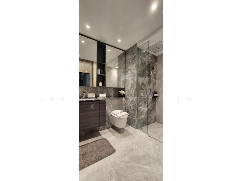 Lucerne Grand, Lakeside Drive, Boon Lay / Jurong / Tuas, 2 Bedrooms, 624 sqft, Condominium For Sale, by Lee Gek Keng (G K Lee), 500290537 - Bathroom - PropertyGuru.com.sg