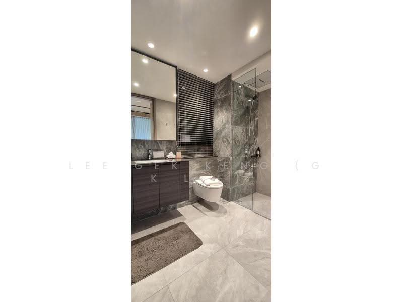 Lucerne Grand, Lakeside Drive, Boon Lay / Jurong / Tuas, 3 Bedrooms, 883 sqft, Condominium For Sale, by Lee Gek Keng (G K Lee), 500290541 - Bathroom - PropertyGuru.com.sg