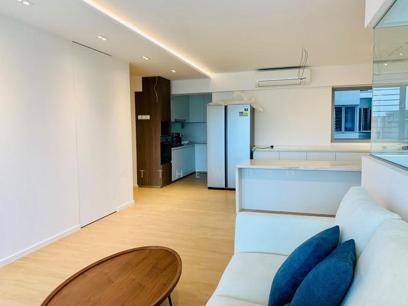 518B Tampines Central 7, 518B Tampines Central 7, Pasir Ris / Tampines, 3 Bedrooms, 1,216 sqft, HDB Flat For Sale, by Matthew Lam, 500290545 - Living Room - PropertyGuru.com.sg