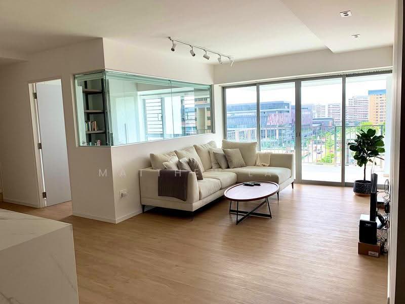 518B Tampines Central 7, 518B Tampines Central 7, Pasir Ris / Tampines, 3 Bedrooms, 1,216 sqft, HDB Flat For Sale, by Matthew Lam, 500290545 - Living Room - PropertyGuru.com.sg