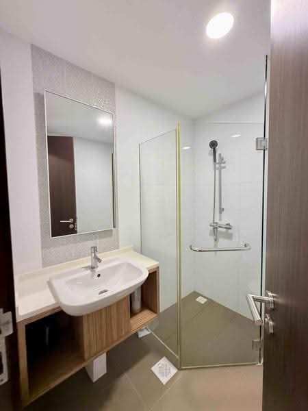 Heron Bay, 61 Upper Serangoon View, Hougang / Punggol / Sengkang, Studio, 300 sqft, Condominium For Rent, by Brian Eng, 500290550 - Bathroom - PropertyGuru.com.sg