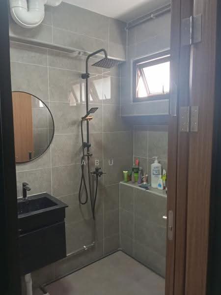 152 Yung Ho Road, 152 Yung Ho Road, Boon Lay / Jurong / Tuas, 3 Bedrooms, 1,001 sqft, HDB Flat For Rent, by Abu ., 500290554 - Bathroom - PropertyGuru.com.sg
