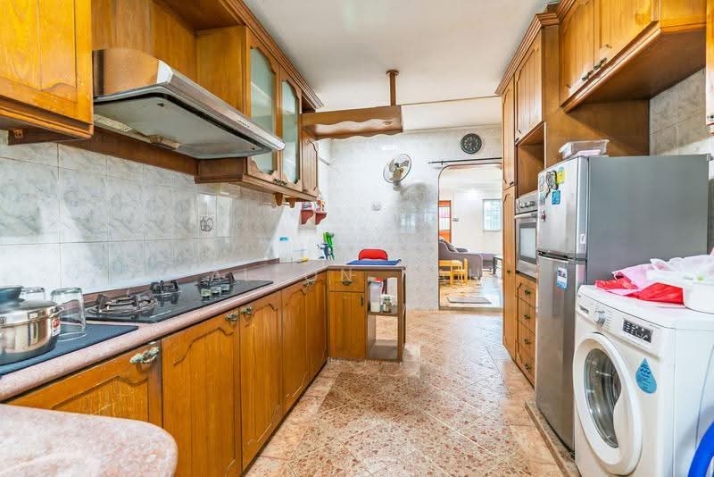 141 Tampines Street 12, 141 Tampines Street 12, Pasir Ris / Tampines, 3 Bedrooms, 1,141 sqft, HDB Flat For Sale, by Alton Nah, 500290558 - Kitchen - PropertyGuru.com.sg