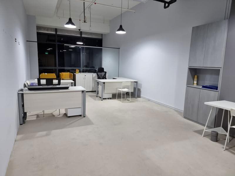 Woods Square, 8 Woodlands Square, Admiralty / Woodlands, 516 sqft, Office For Sale, by Yen On, 500290559 - Interior - CommercialGuru.com.sg