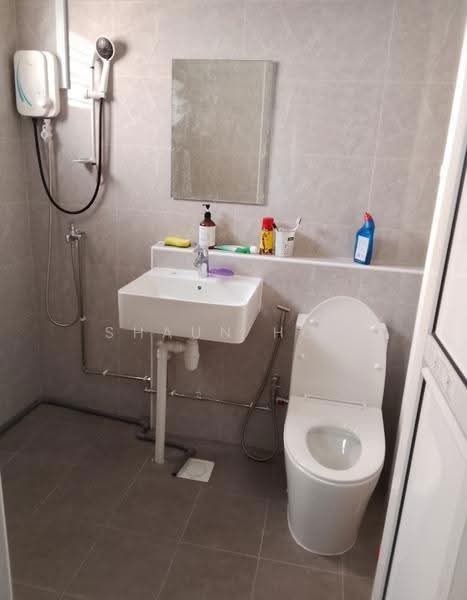 569 Pasir Ris Street 51, 569 Pasir Ris Street 51, Pasir Ris / Tampines, Room Rental, 130 sqft, HDB Flat For Rent, by Shaun How, 500290566 - Bathroom - PropertyGuru.com.sg