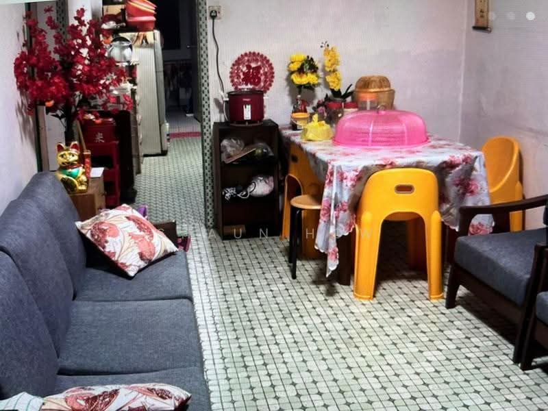 34 Circuit Road, 34 Circuit Road, Macpherson / Potong Pasir, Room Rental, 50 sqft, HDB Flat For Rent, by Shaun How, 500290574 - Living Room - PropertyGuru.com.sg