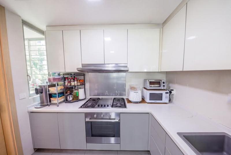 Livia, 61 Pasir Ris Grove, Pasir Ris / Tampines, 4 Bedrooms, 1,539 sqft, Condominium For Sale, by Tan Tze Jung (TJ Tan), 500290575 - Kitchen - PropertyGuru.com.sg
