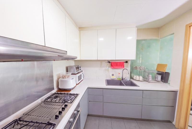 Livia, 61 Pasir Ris Grove, Pasir Ris / Tampines, 4 Bedrooms, 1,539 sqft, Condominium For Sale, by Tan Tze Jung (TJ Tan), 500290575 - Kitchen - PropertyGuru.com.sg