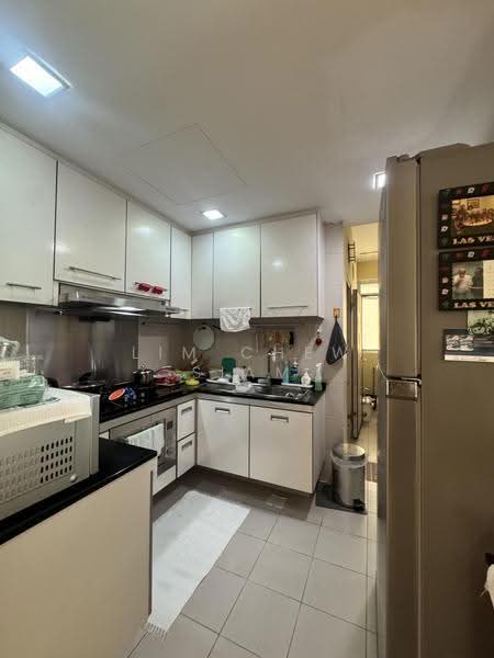 Ris Grandeur, 31 Elias Road, Pasir Ris / Tampines, 2 Bedrooms, 1,066 sqft, Condominium For Sale, by Lim Chew Siam, 500290579 - Kitchen - PropertyGuru.com.sg