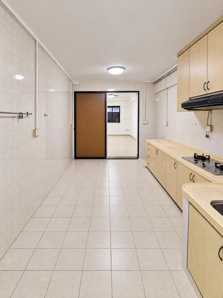 525 Jurong West Street 52, 525 Jurong West Street 52, Boon Lay / Jurong / Tuas, 2 Bedrooms, 721 sqft, HDB Flat For Sale, by Esther Tan, 500290585 - Kitchen - PropertyGuru.com.sg