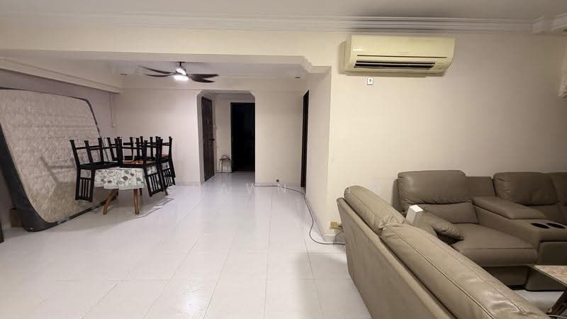 819 Jurong West Street 81, 819 Jurong West Street 81, Boon Lay / Jurong / Tuas, 4 Bedrooms, 1,367 sqft, HDB Flat For Rent, by Shawn Lim, 500290590 - Living Room - PropertyGuru.com.sg
