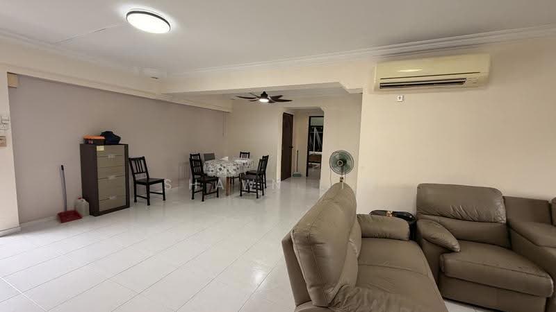 819 Jurong West Street 81, 819 Jurong West Street 81, Boon Lay / Jurong / Tuas, 4 Bedrooms, 1,367 sqft, HDB Flat For Rent, by Shawn Lim, 500290590 - Living Room - PropertyGuru.com.sg