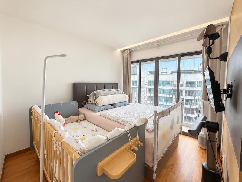 520C Tampines Central 8, 520C Tampines Central 8, Pasir Ris / Tampines, 3 Bedrooms, 904 sqft, HDB Flat For Sale, by Anthony Sentosa, 500290592 - Master Bedroom - PropertyGuru.com.sg