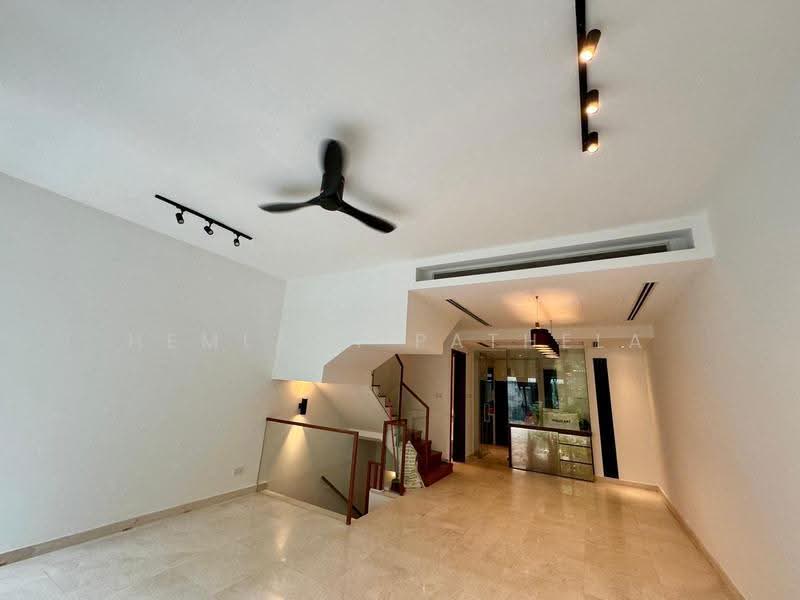 The Greenwood, 205 Greenwood Avenue, Newton / Novena, 5 Bedrooms, 3,025 sqft, Terraced House For Sale, by Hemlata Pathela, 500290595 - Interior - PropertyGuru.com.sg