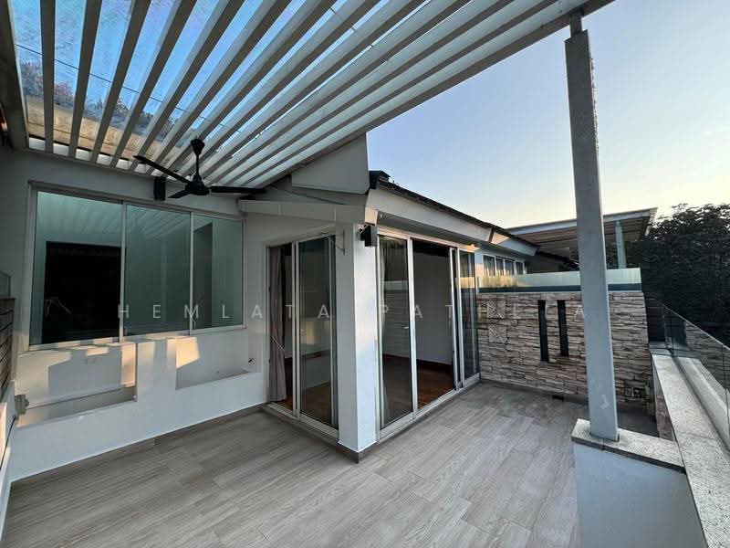 The Greenwood, 205 Greenwood Avenue, Newton / Novena, 5 Bedrooms, 3,025 sqft, Terraced House For Sale, by Hemlata Pathela, 500290595 - Balcony - PropertyGuru.com.sg