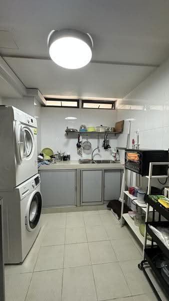 People's Park Complex, 1 Park Road, Boat Quay / Raffles Place / Marina, Room Rental, 100 sqft, Apartment For Rent, by Irene Yeo, 500290607 - Kitchen - PropertyGuru.com.sg