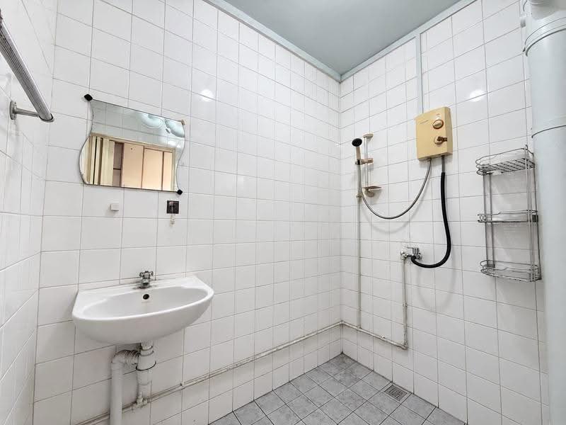 601 Woodlands Drive 42, 601 Woodlands Drive 42, Admiralty / Woodlands, 3 Bedrooms, 980 sqft, HDB Flat For Sale, by Xin Yi Lai, 500290611 - Bathroom - PropertyGuru.com.sg