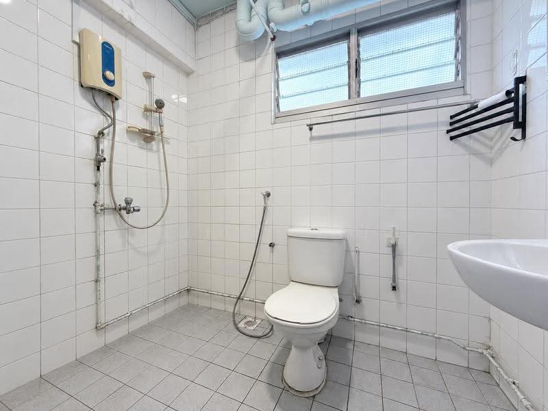 601 Woodlands Drive 42, 601 Woodlands Drive 42, Admiralty / Woodlands, 3 Bedrooms, 980 sqft, HDB Flat For Sale, by Xin Yi Lai, 500290611 - Bathroom - PropertyGuru.com.sg