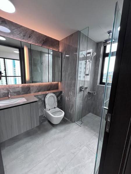 Piccadilly Grand, Northumberland Road, Farrer Park / Serangoon Rd, 2 Bedrooms, 678 sqft, Condominium For Rent, by Tan Zheng Heng, 500290613 - Master bathroom - PropertyGuru.com.sg