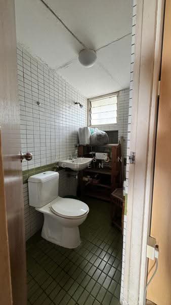 Pine Grove, 1N Pine Grove, Clementi Park / Upper Bukit Timah, 3 Bedrooms, 1,722 sqft, Condominium For Sale, by Jackson Chen, 500290614 - Bathroom - PropertyGuru.com.sg