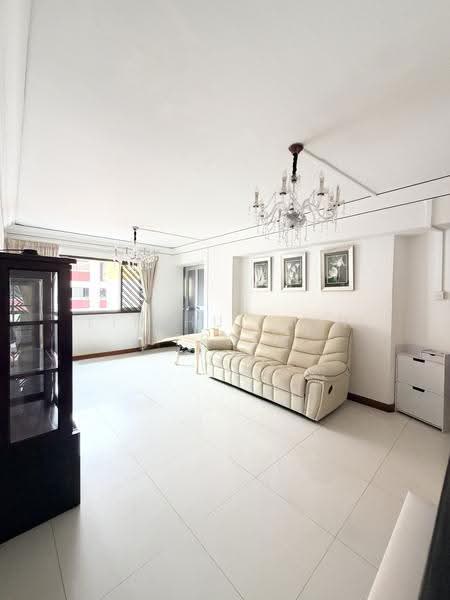 448 Bright Hill Drive, 448 Bright Hill Drive, Ang Mo Kio / Bishan / Thomson, 3 Bedrooms, 1,172 sqft, HDB Flat For Rent, by Lin Hui Min Jerlyn, 500290620 - Living Room - PropertyGuru.com.sg
