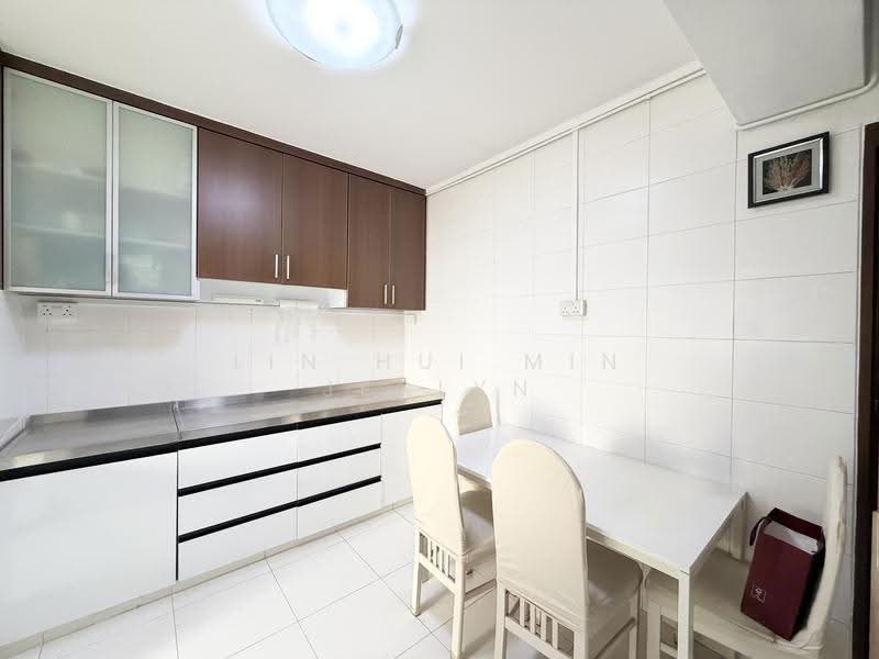 448 Bright Hill Drive, 448 Bright Hill Drive, Ang Mo Kio / Bishan / Thomson, 3 Bedrooms, 1,172 sqft, HDB Flat For Rent, by Lin Hui Min Jerlyn, 500290620 - Kitchen - PropertyGuru.com.sg