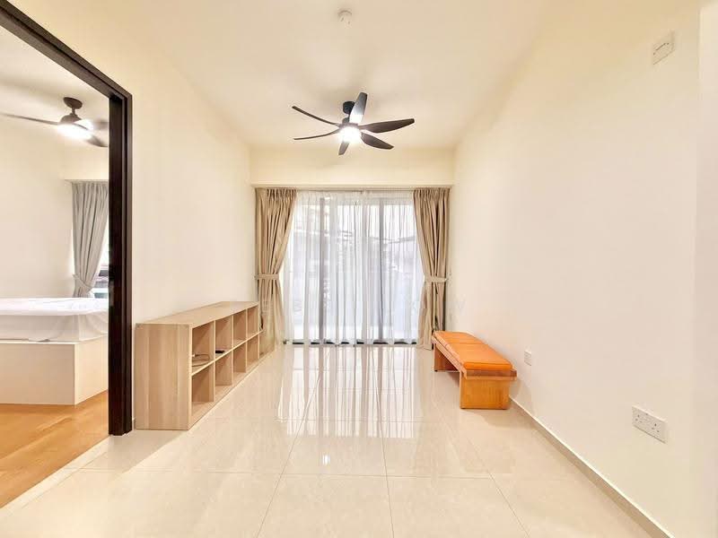The Gazania, 5 How Sun Drive, Hougang / Punggol / Sengkang, 2 Bedrooms, 700 sqft, Condominium For Sale, by Sebs Low, 500290623 - Living Room - PropertyGuru.com.sg