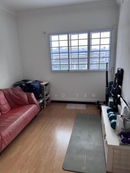 312 Bukit Batok Street 32, 312 Bukit Batok Street 32, Dairy Farm / Bukit Panjang / Choa Chu Kang, 3 Bedrooms, 980 sqft, HDB Flat For Sale, by David Tan, 500290624 - Living Room - PropertyGuru.com.sg