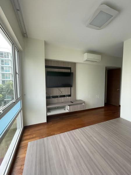 Dahlia Park Condo, 9 Flora Drive, Changi Airport / Changi Village, 3 Bedrooms, 1,292 sqft, Condominium For Sale, by Jeslyn Tan, 500290647 - Living Room - PropertyGuru.com.sg