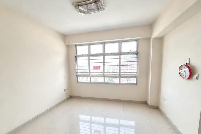 5A Upper Boon Keng Road, 5A Upper Boon Keng Road, Eunos / Geylang / Paya Lebar, 2 Bedrooms, 721 sqft, HDB Flat For Sale, by Serene Mak, 500290652 - Living Room - PropertyGuru.com.sg