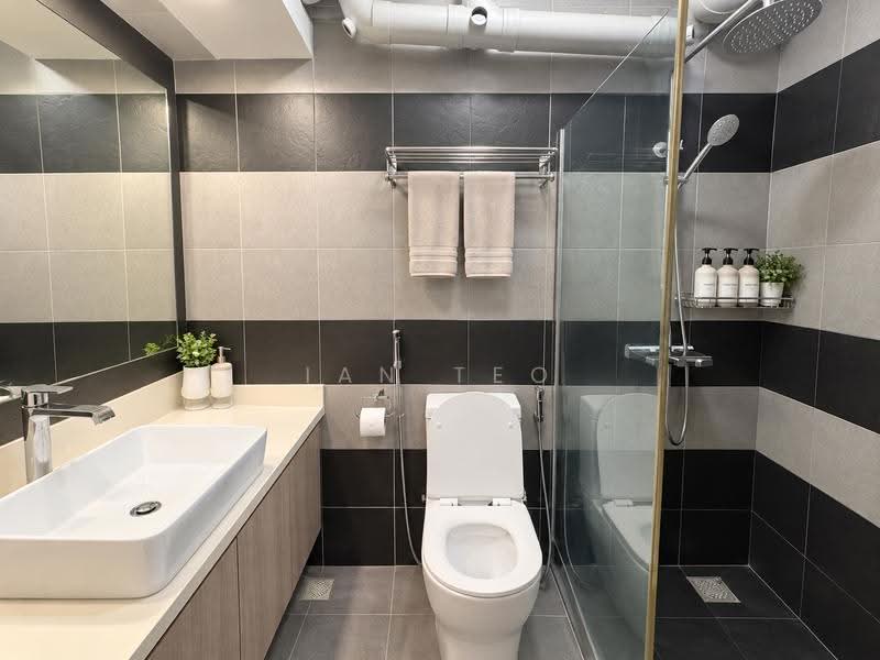146 Rivervale Drive, 146 Rivervale Drive, Hougang / Punggol / Sengkang, 3 Bedrooms, 1,248 sqft, HDB Flat For Sale, by Ian Teo, 500290660 - Bathroom - PropertyGuru.com.sg